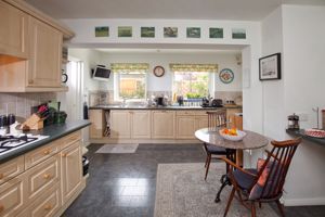 Kitchen / Breakfast Room - click for photo gallery
